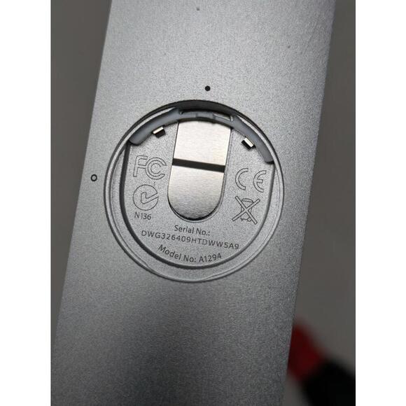 Genuine Original Apple Remote A1294 for Apple TV 1 2 3 4 MC377LL/A Macbook Pro - Picture 3 of 3